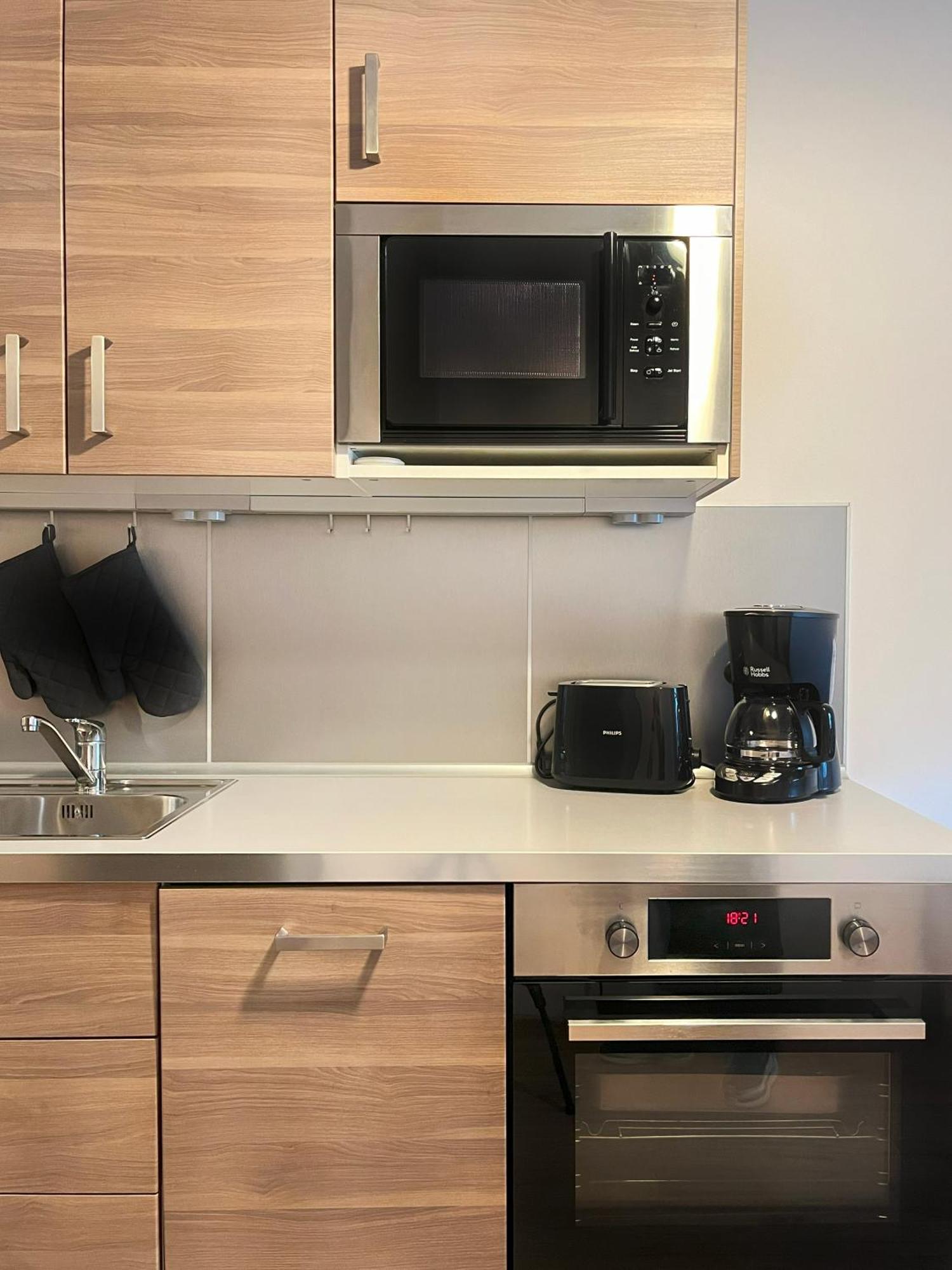 Large 2 Bedrooms And Living Room, Kazimierz District Apartment