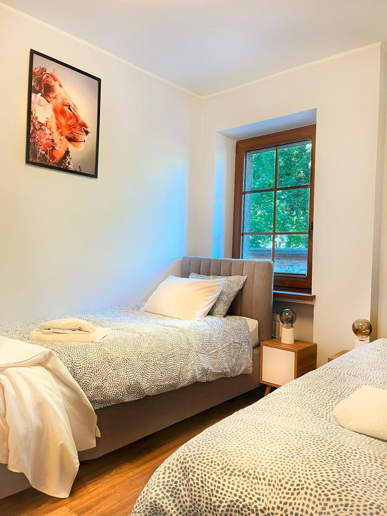 Apartment Large 2 Bedrooms And Living Room, Kazimierz District